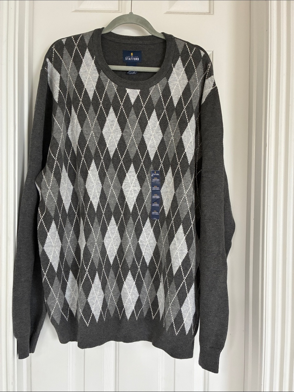 Stafford Dark Gray and Light Gray Argyle Crewneck Sweater
